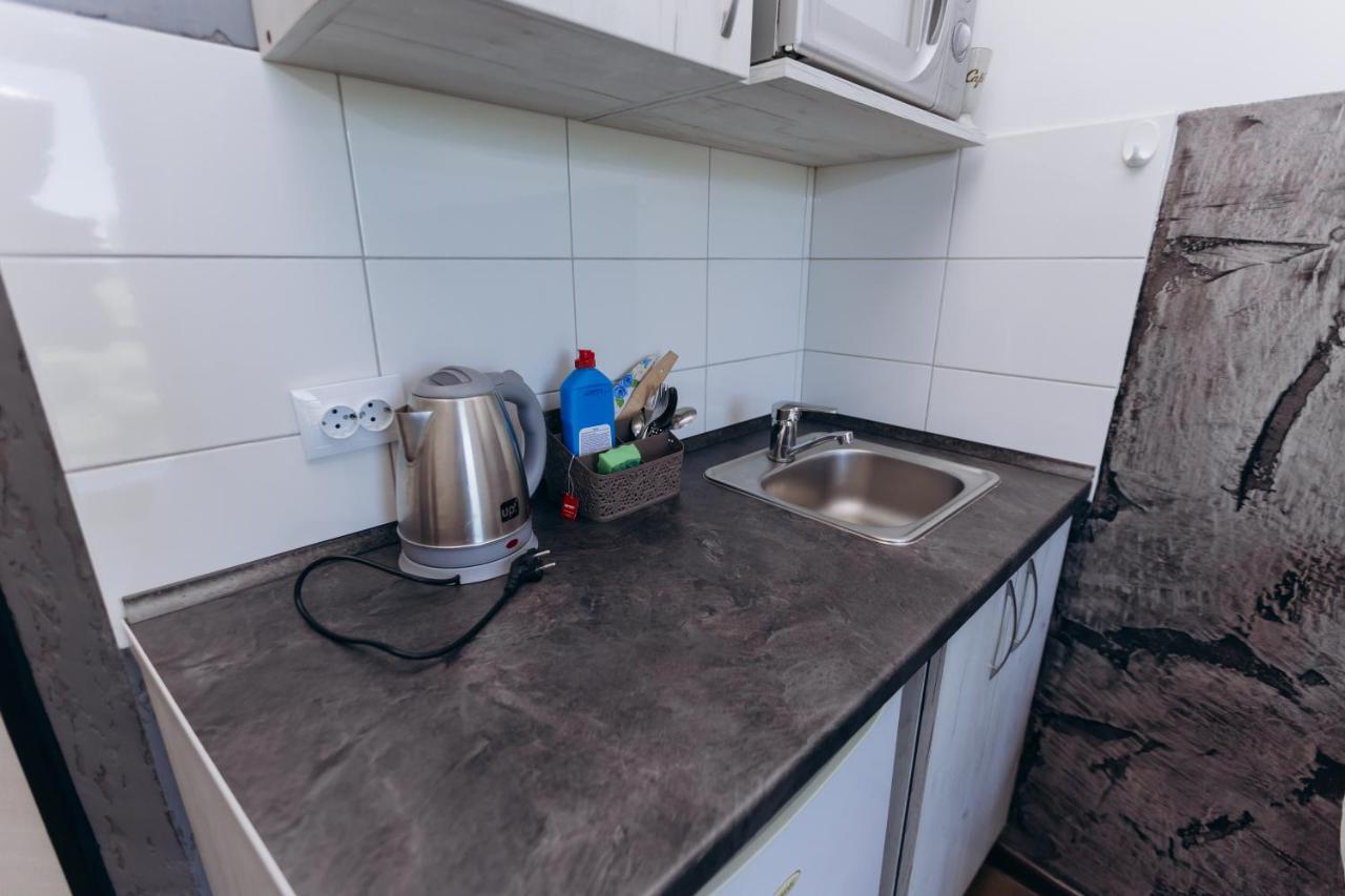 Нові Apartments Біля Жд Вокзалу Ivano-Frankivsk Eksteriør bilde